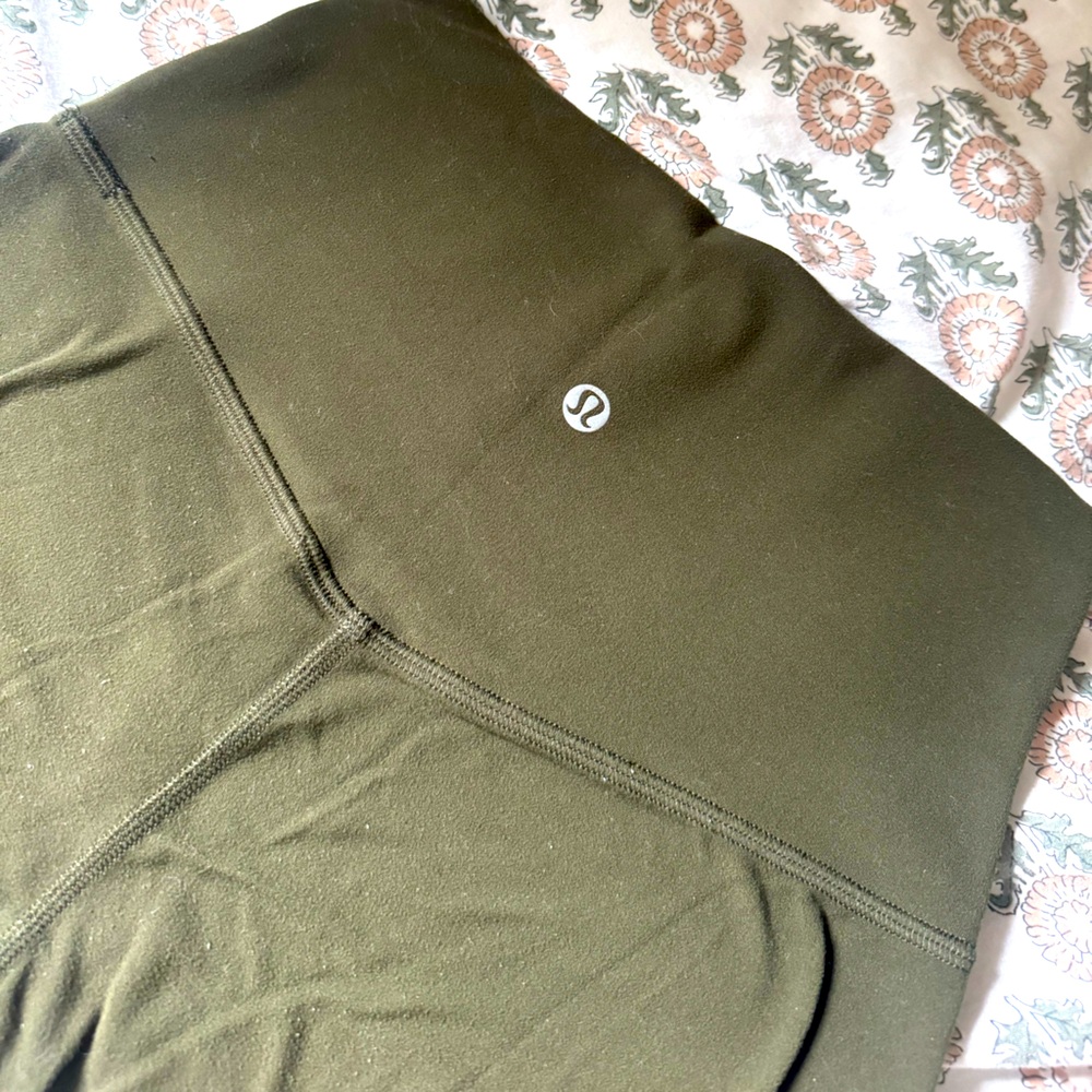 Dark Green Lululemon 21” Align Leggings Size 4